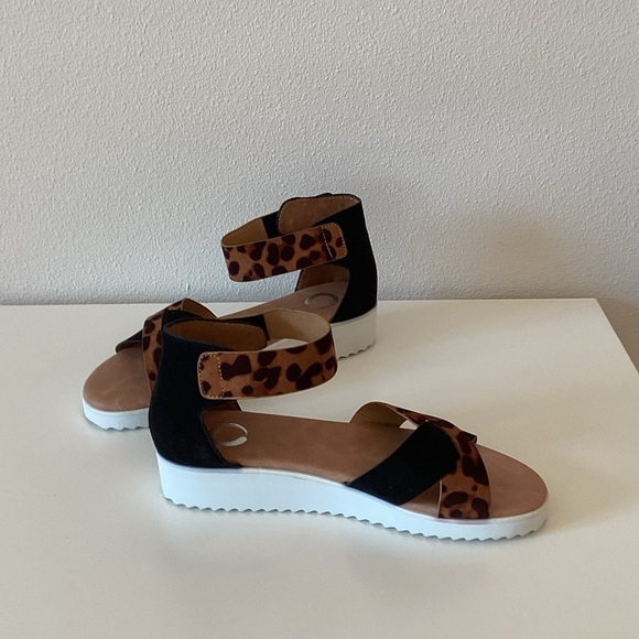 Shoes - New WB Journee collection Leopard Print and Black Women's Sandals